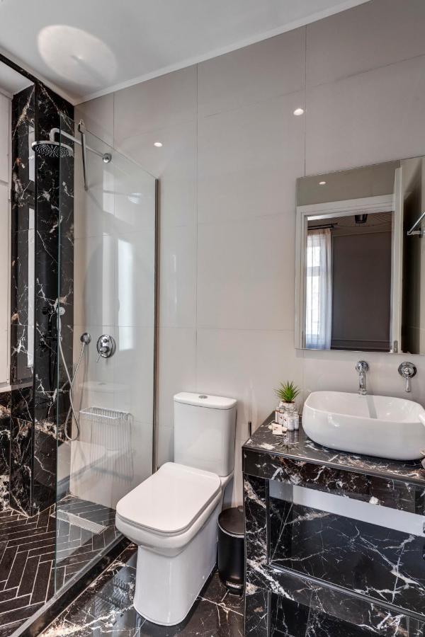 Amare Boutique Suites Ermoupoli Luaran gambar