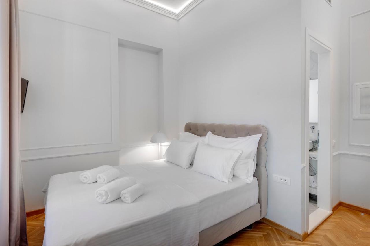 Amare Boutique Suites Ermoupoli Luaran gambar