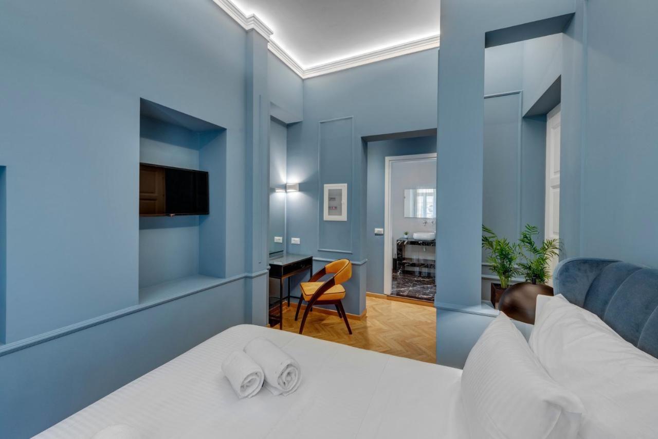 Amare Boutique Suites Ermoupoli Luaran gambar