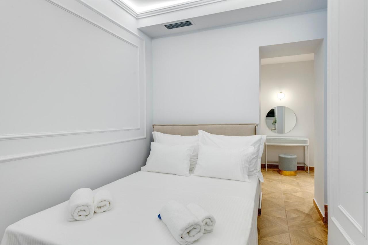 Amare Boutique Suites Ermoupoli Luaran gambar