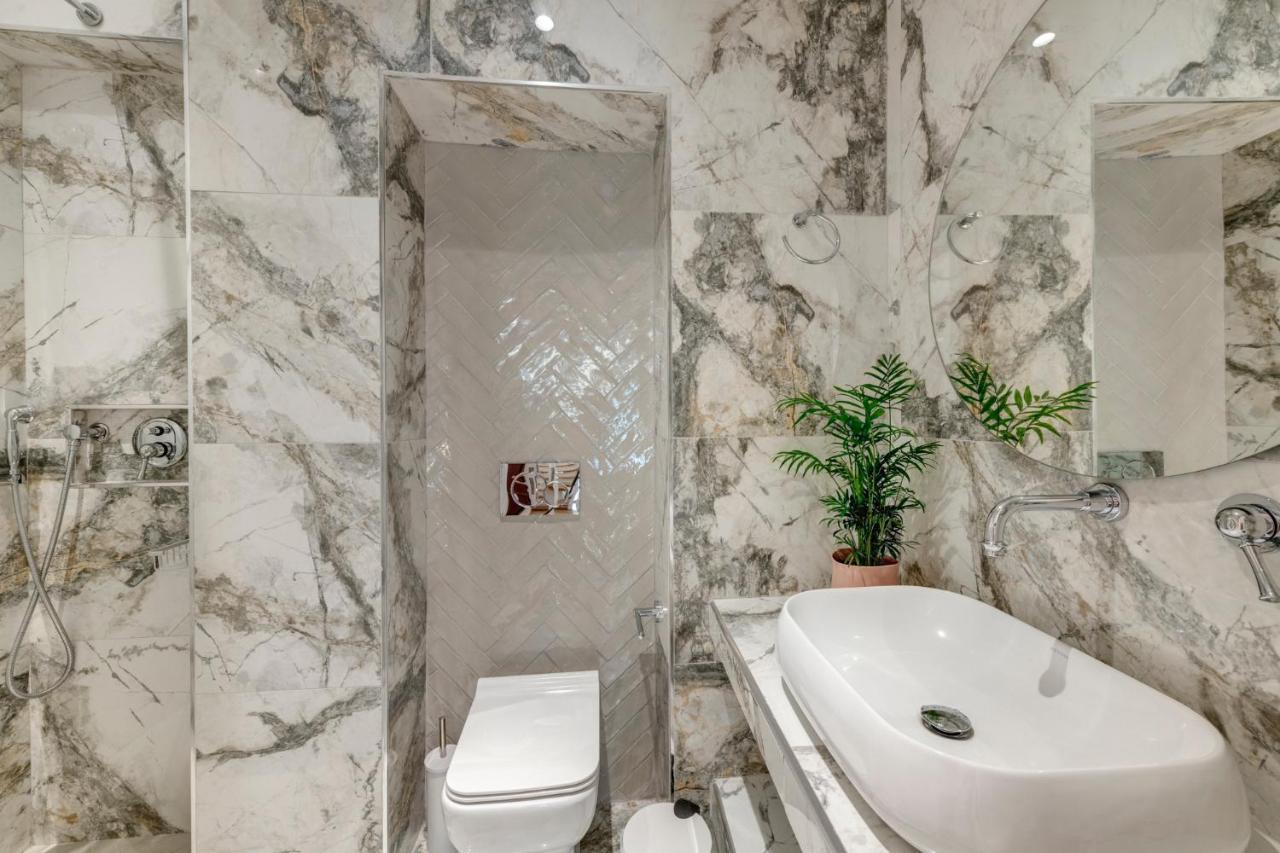 Amare Boutique Suites Ermoupoli Luaran gambar