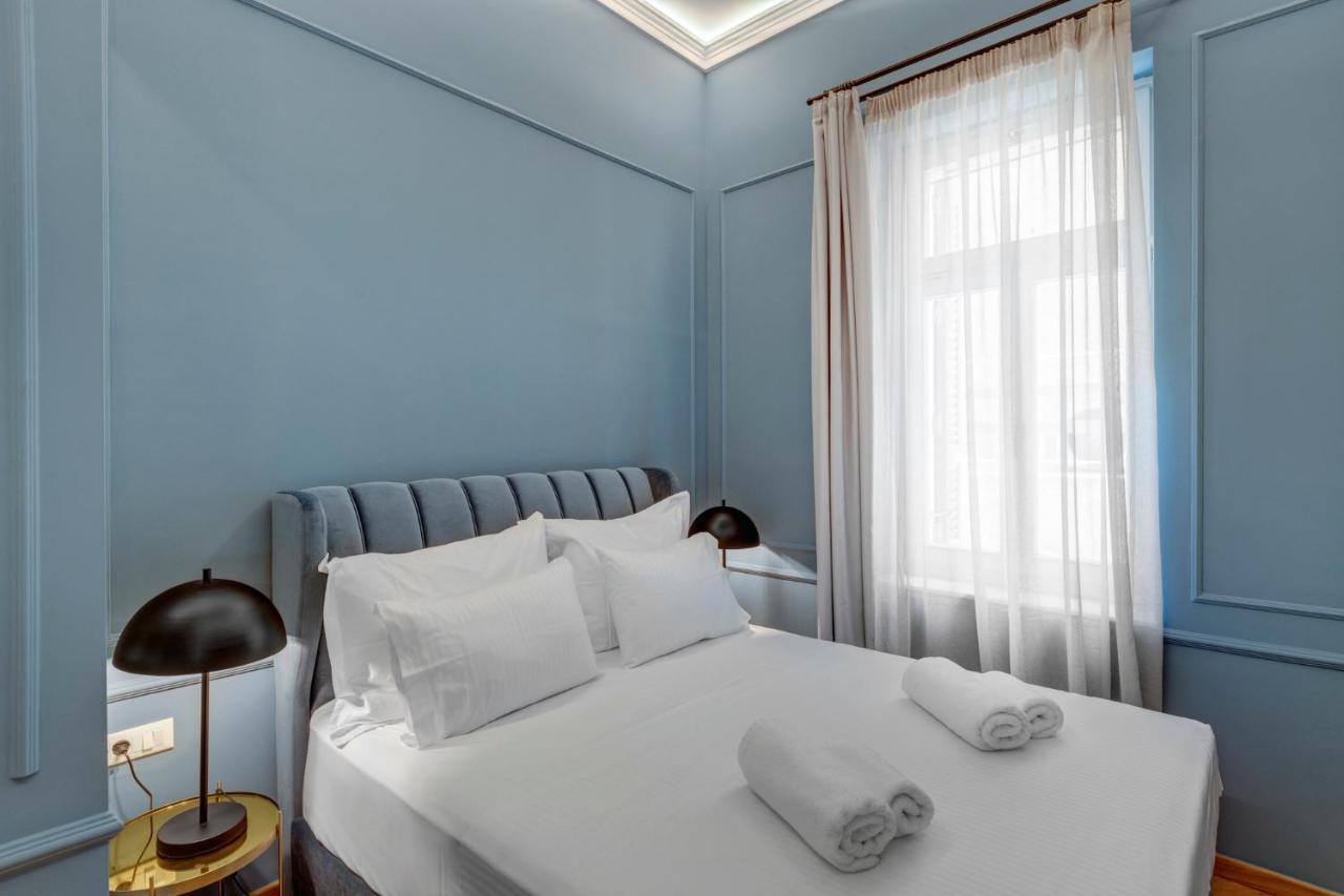 Amare Boutique Suites Ermoupoli Luaran gambar